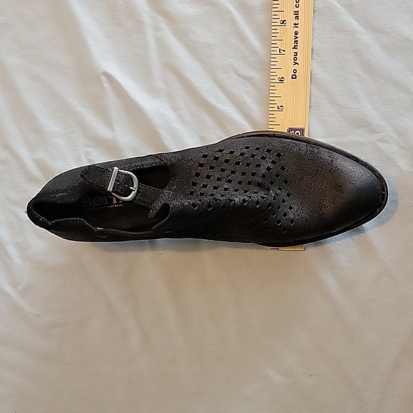 Women's BORN leather size 12 boots - Picture 6 of 8